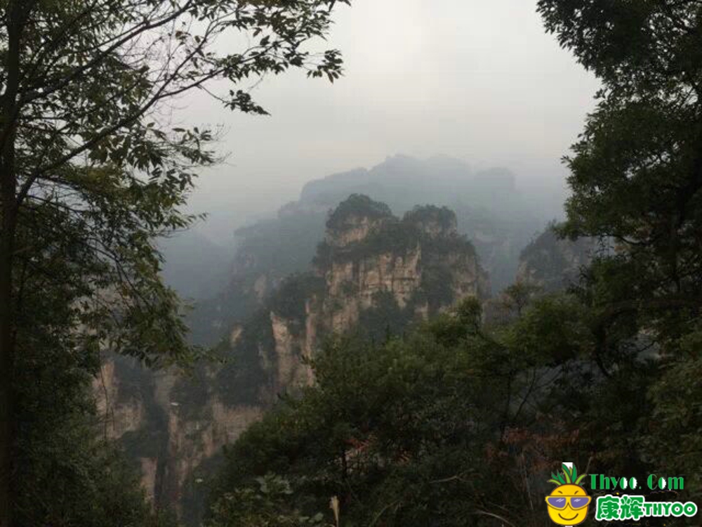 張家界、鳳凰古城\張家界-康輝旅游-蔡曉欣供圖